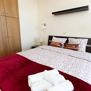 https://promenade-seaview-heaven-larnaca.larnacahotels.org